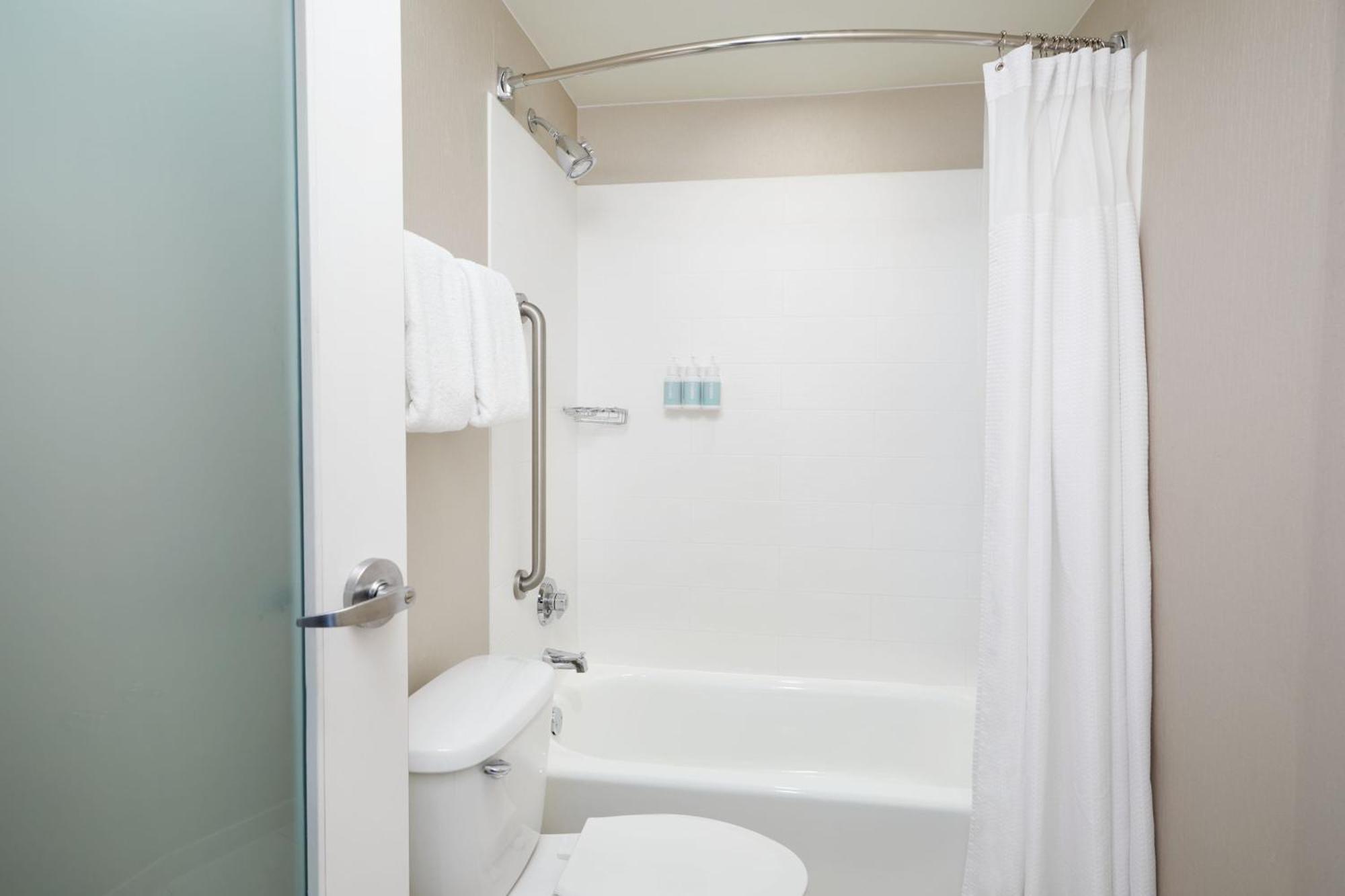 Springhill Suites St. Louis Brentwood Exteriér fotografie