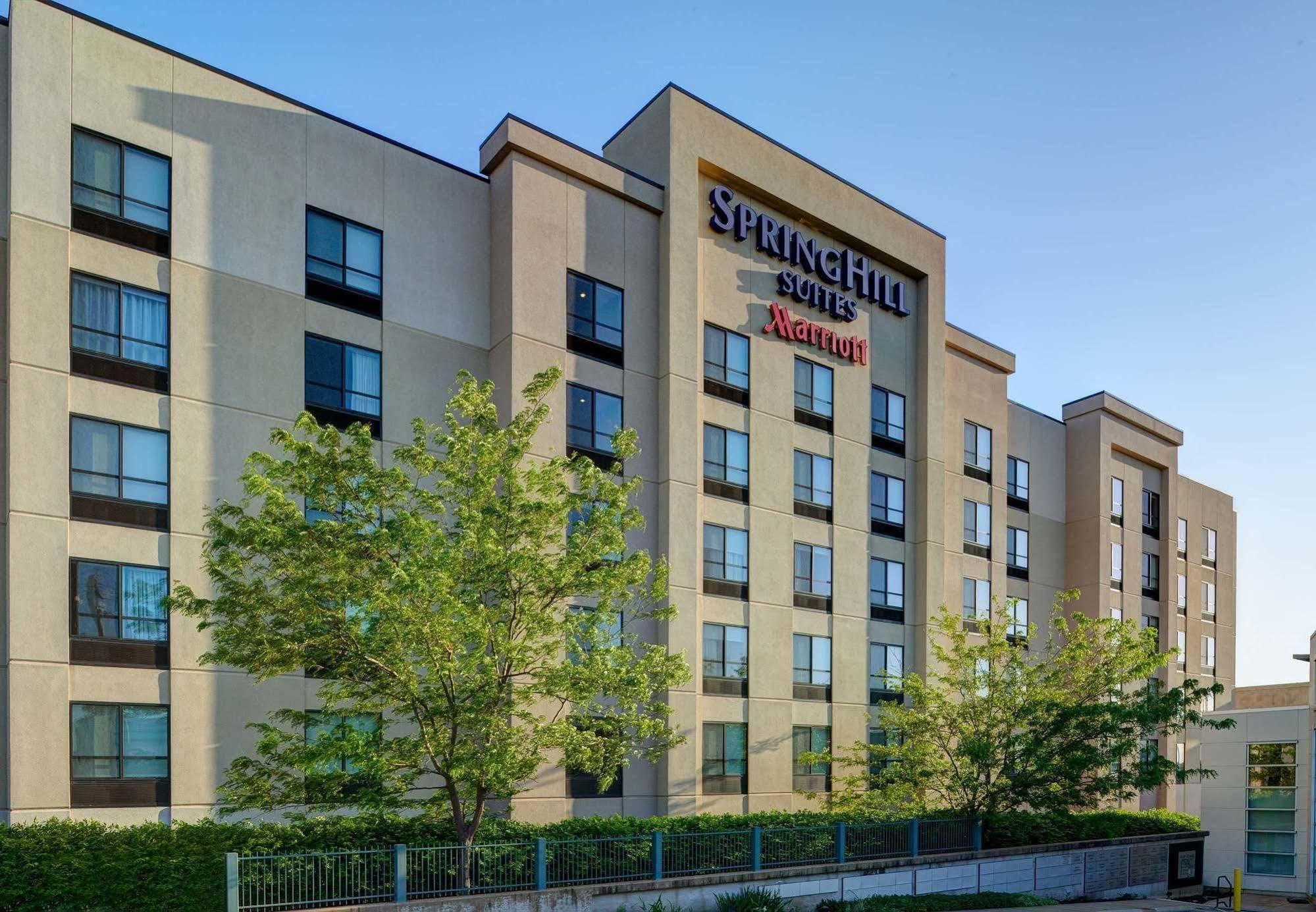 Springhill Suites St. Louis Brentwood Exteriér fotografie